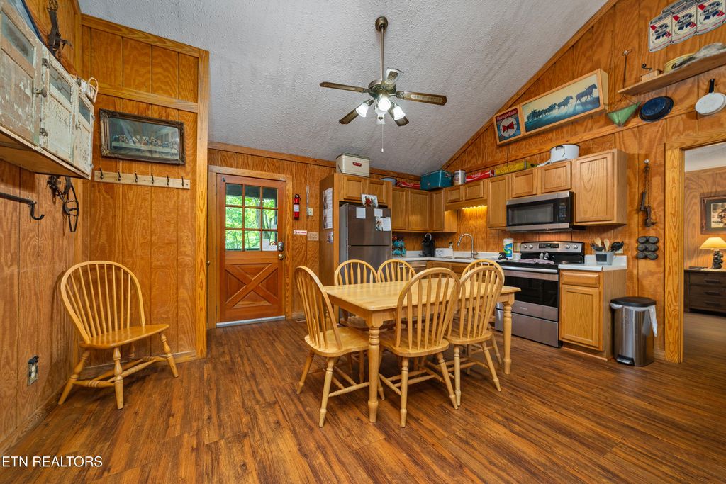 Photo of 719 Kings Hills Blvd, Pigeon Forge, TN 37863 (MLS # 1304810)