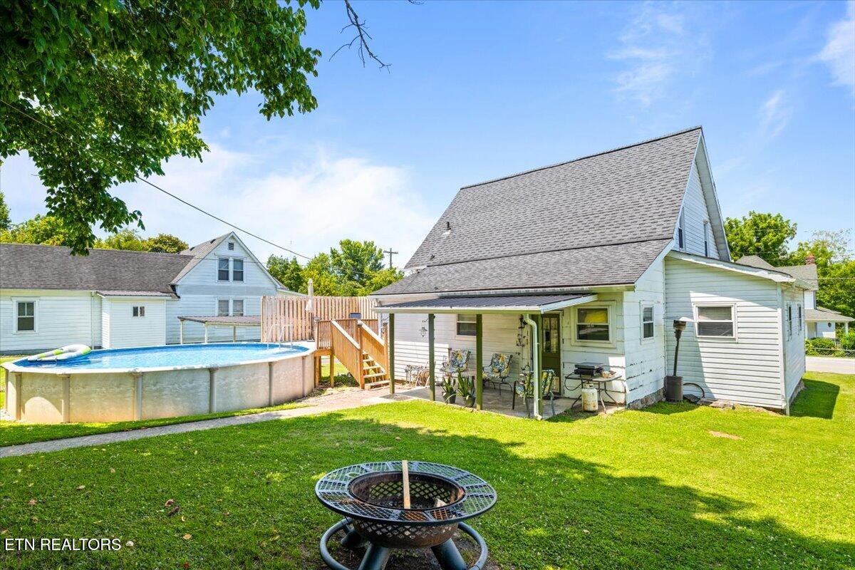 781 S Main St