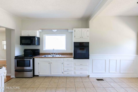 Tiny photo for 3300 Sevier Ave, Knoxville, TN 37920 (MLS # 1355798)