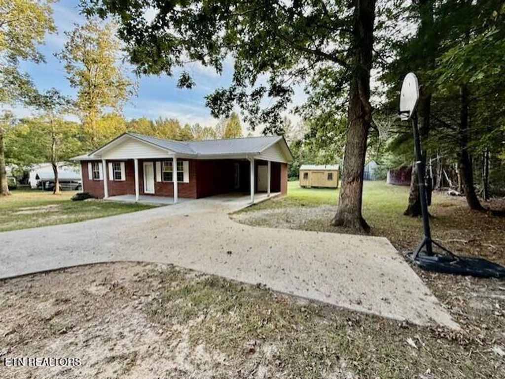 Photo of 3561 Grave Hill Rd, Oneida, TN 37841 (MLS # 1337703)