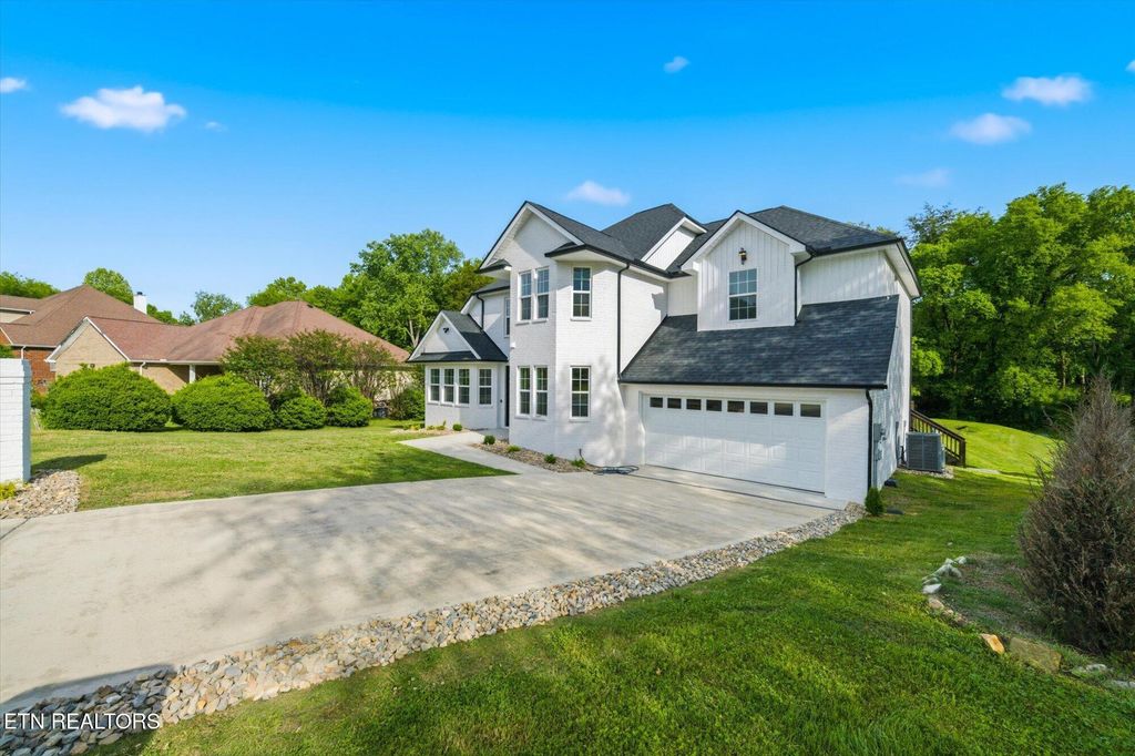 Photo of 3636 S Creek Rd, Knoxville, TN 37920 (MLS # 1339663)