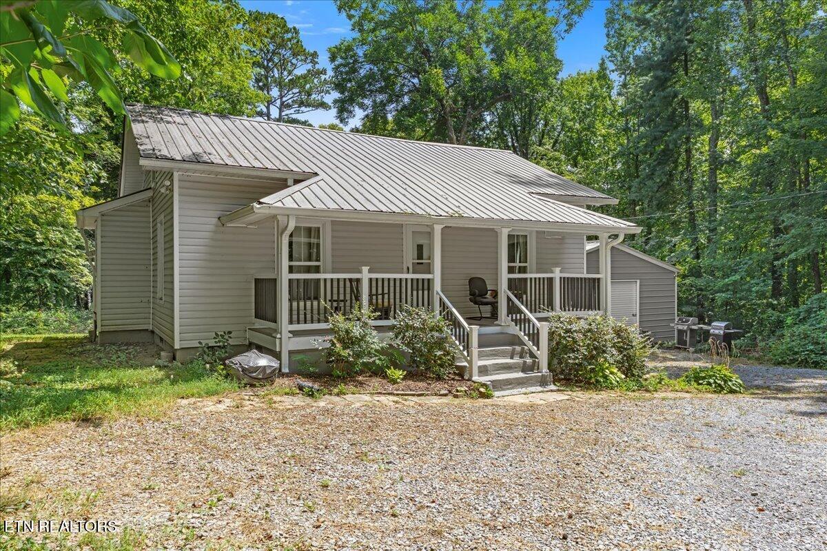 795 Athens Pike