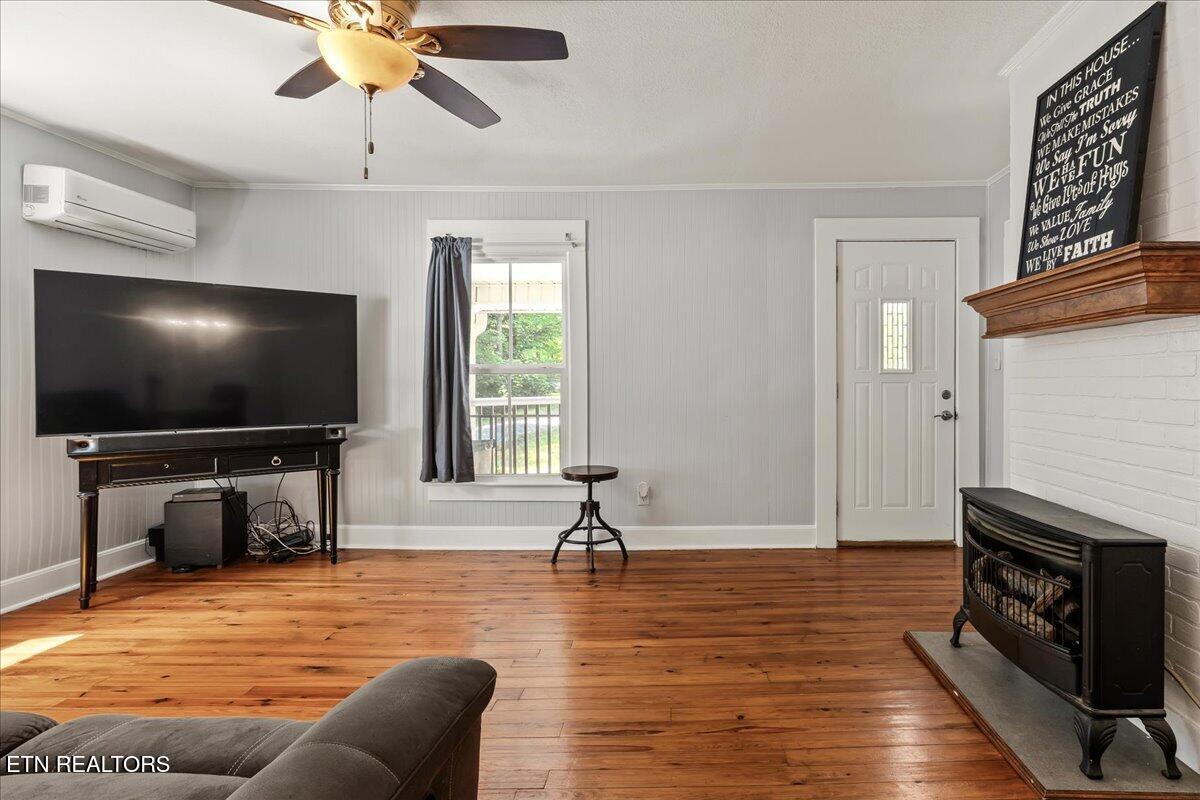 795 Athens Pike