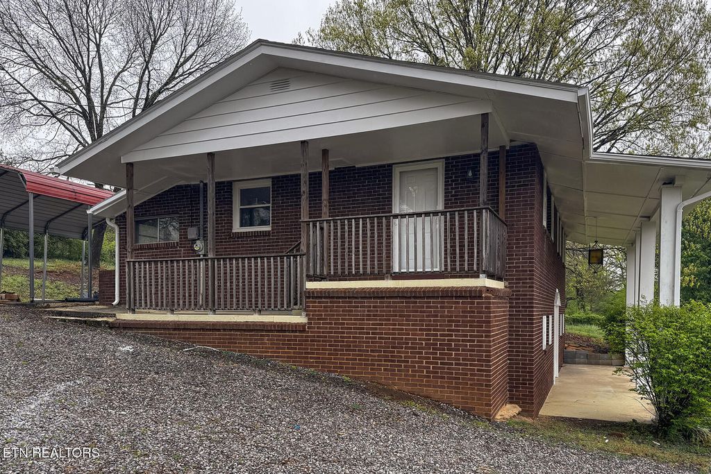 Photo of 2406 Mentor School Rd, Louisville, TN 37777 (MLS # 1335489)