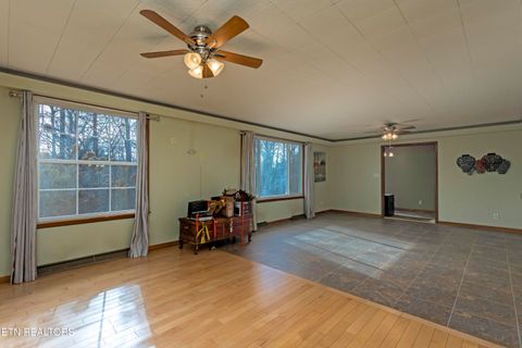 Tiny photo for 197 Sadler Lane, Harriman, TN 37748 (MLS # 1323661)