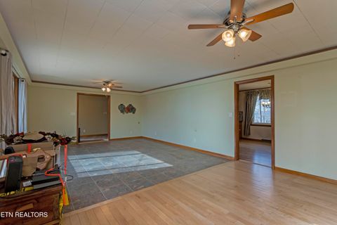 Tiny photo for 197 Sadler Lane, Harriman, TN 37748 (MLS # 1323661)