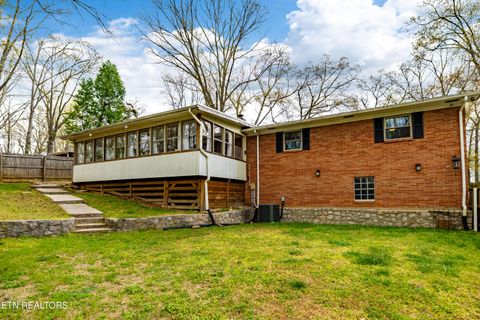 Tiny photo for 907 W 6th Ave, Lenoir City, TN 37771 (MLS # 1335499)