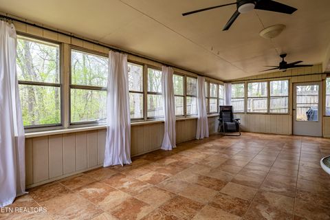Tiny photo for 907 W 6th Ave, Lenoir City, TN 37771 (MLS # 1335499)