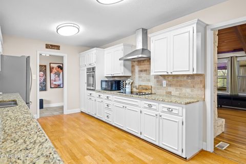 Tiny photo for 907 W 6th Ave, Lenoir City, TN 37771 (MLS # 1335499)