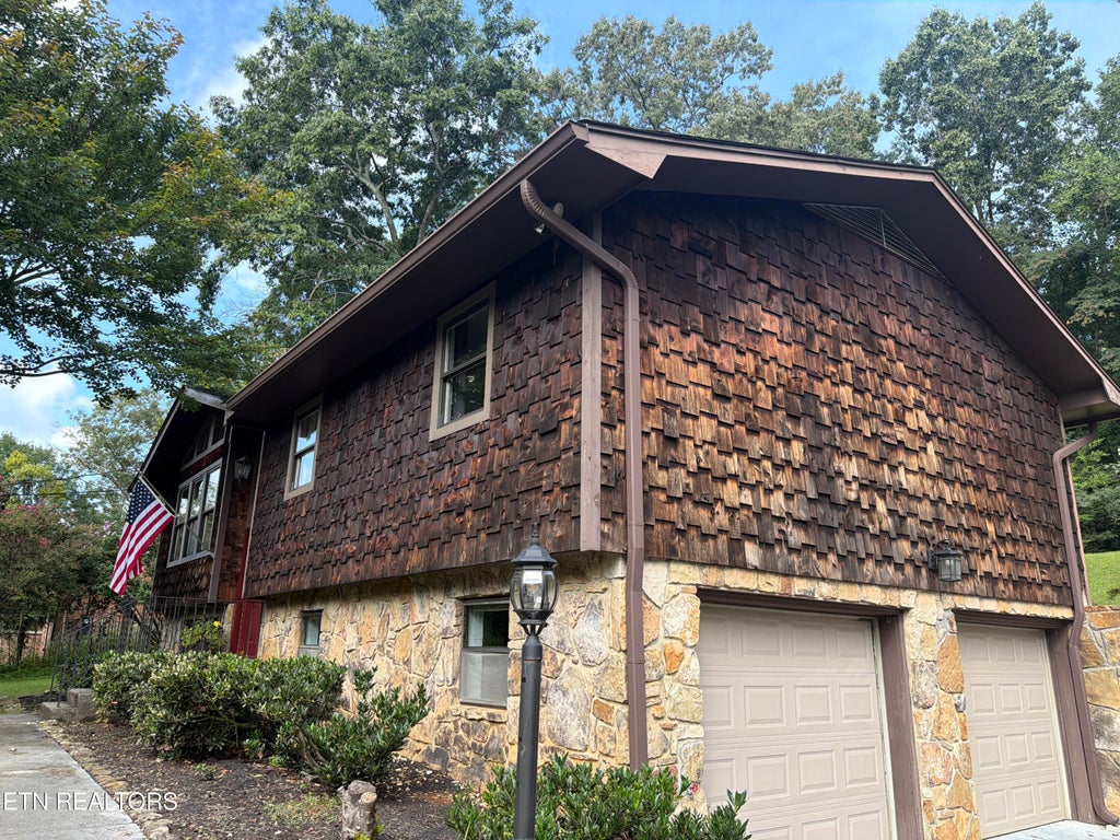 Photo of 1015 Buckthorn Drive, Knoxville, TN 37912 (MLS # 1352836)