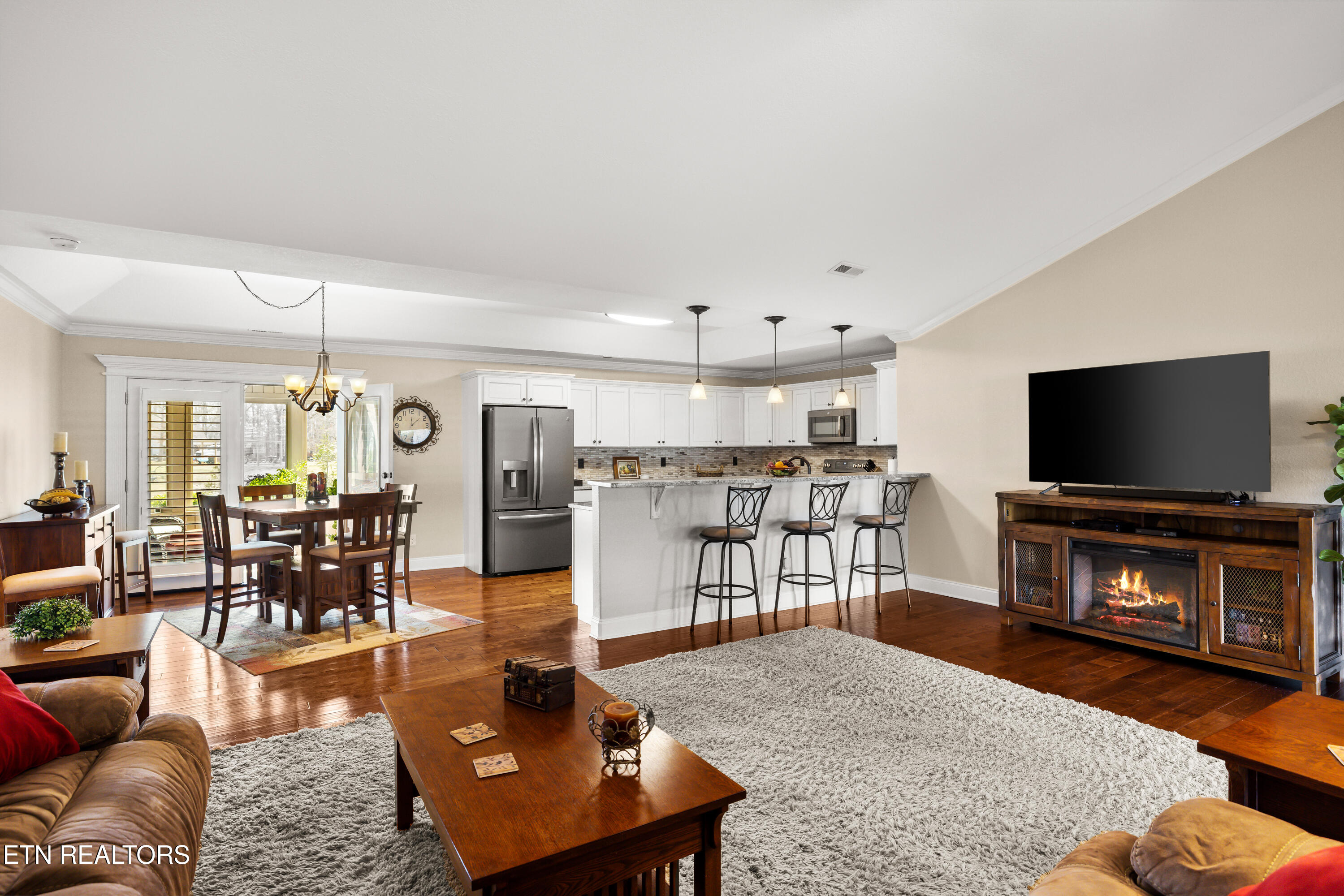 2632 Carpenters Grade Rd