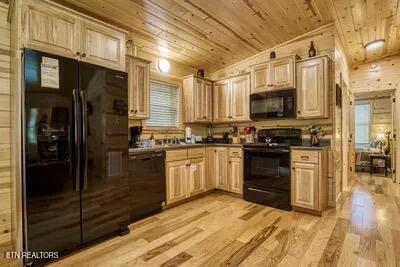 1140 Pinyon Circle