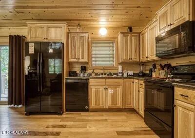 1140 Pinyon Circle