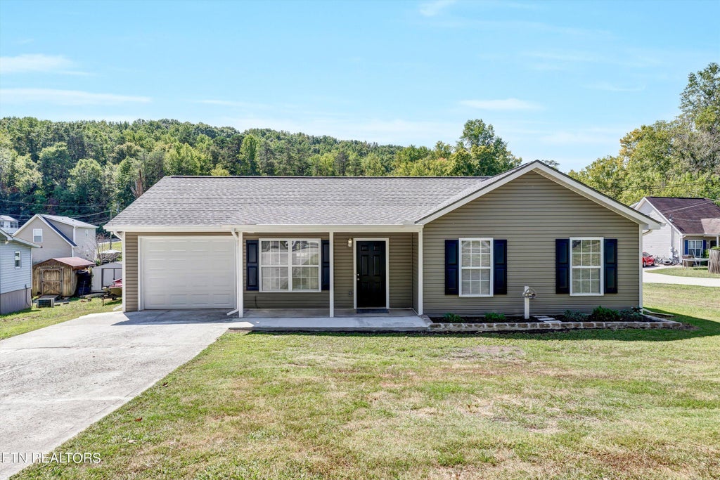 Photo of 4026 Oakland Drive, Knoxville, TN 37918 (MLS # 1276001)