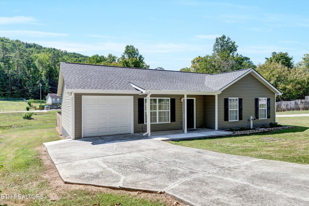 Photo of 4026 Oakland Drive, Knoxville, TN 37918 (MLS # 1276001)
