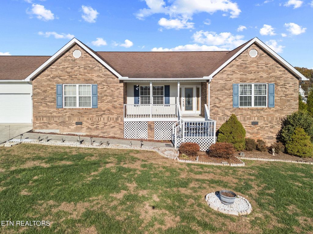 Photo of 178 Sycamore Drive, Jacksboro, TN 37757 (MLS # 1321916)