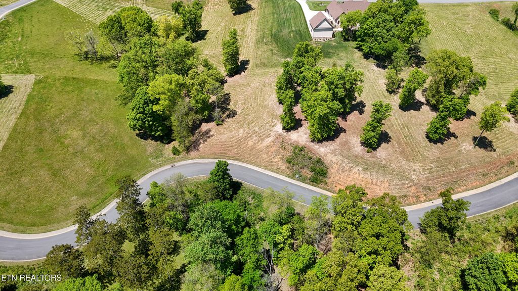 Photo of 2069 Edgewater Sounds, Morristown, TN 37814 (MLS # 1314698)