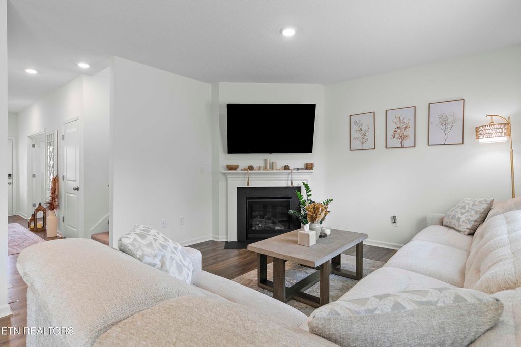 Photo of 12318 Hatmaker Lane, Knoxville, TN 37932 (MLS # 1310496)