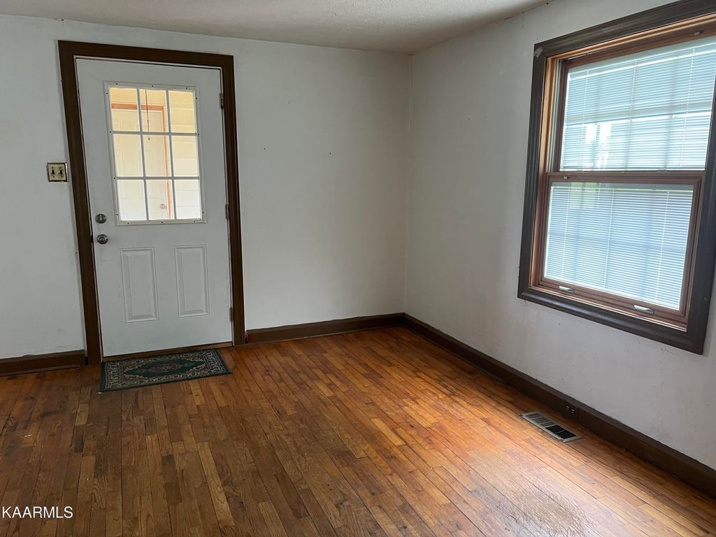 Photo of 957 W Hunt Rd, Alcoa, TN 37701 (MLS # 1233342)