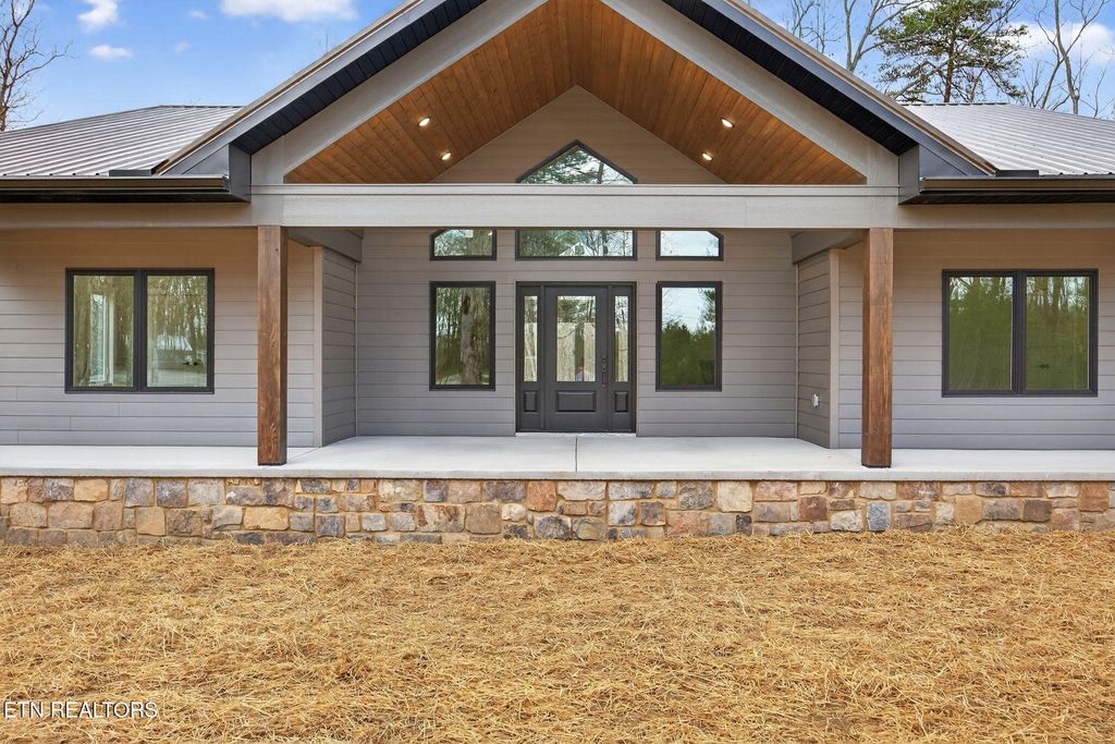 Photo of 12 Pine Place, Monterey, TN 38574 (MLS # 1335399)