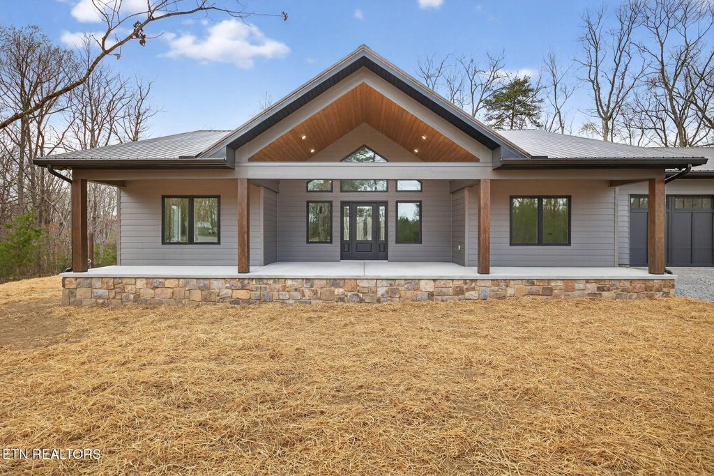 Photo of 12 Pine Place, Monterey, TN 38574 (MLS # 1335399)