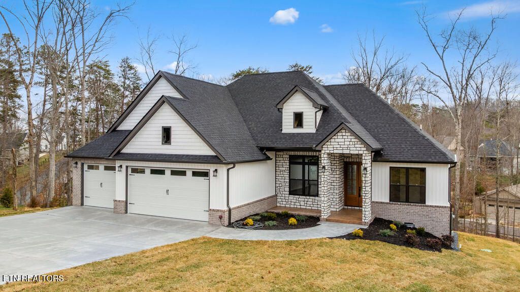 Photo of 412 Elohi Place, Loudon, TN 37774 (MLS # 1324363)