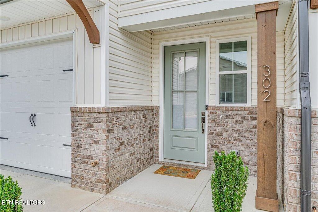 Photo of 302 Judson Way, Lenoir City, TN 37771 (MLS # 1319317)