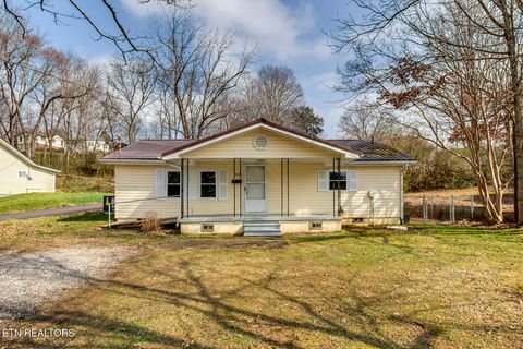 Photo of 1618 Hogan St, Athens, TN 37303 (MLS # 1330148)