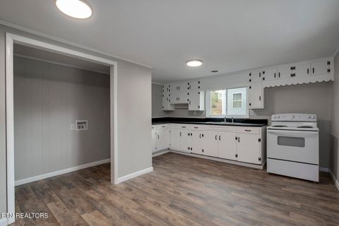 Tiny photo for 1618 Hogan St, Athens, TN 37303 (MLS # 1330148)