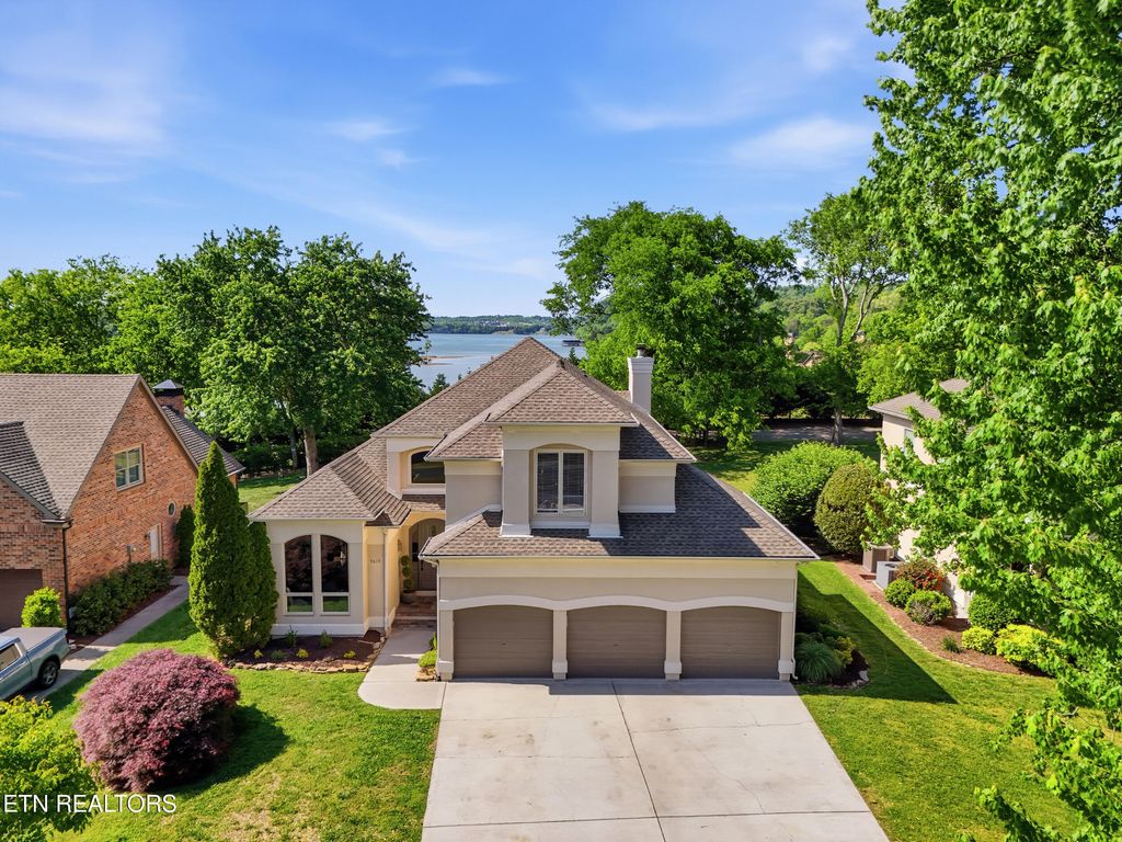 Photo of 9619 Mariners Pointe PT, Knoxville, TN 37922 (MLS # 1339550)