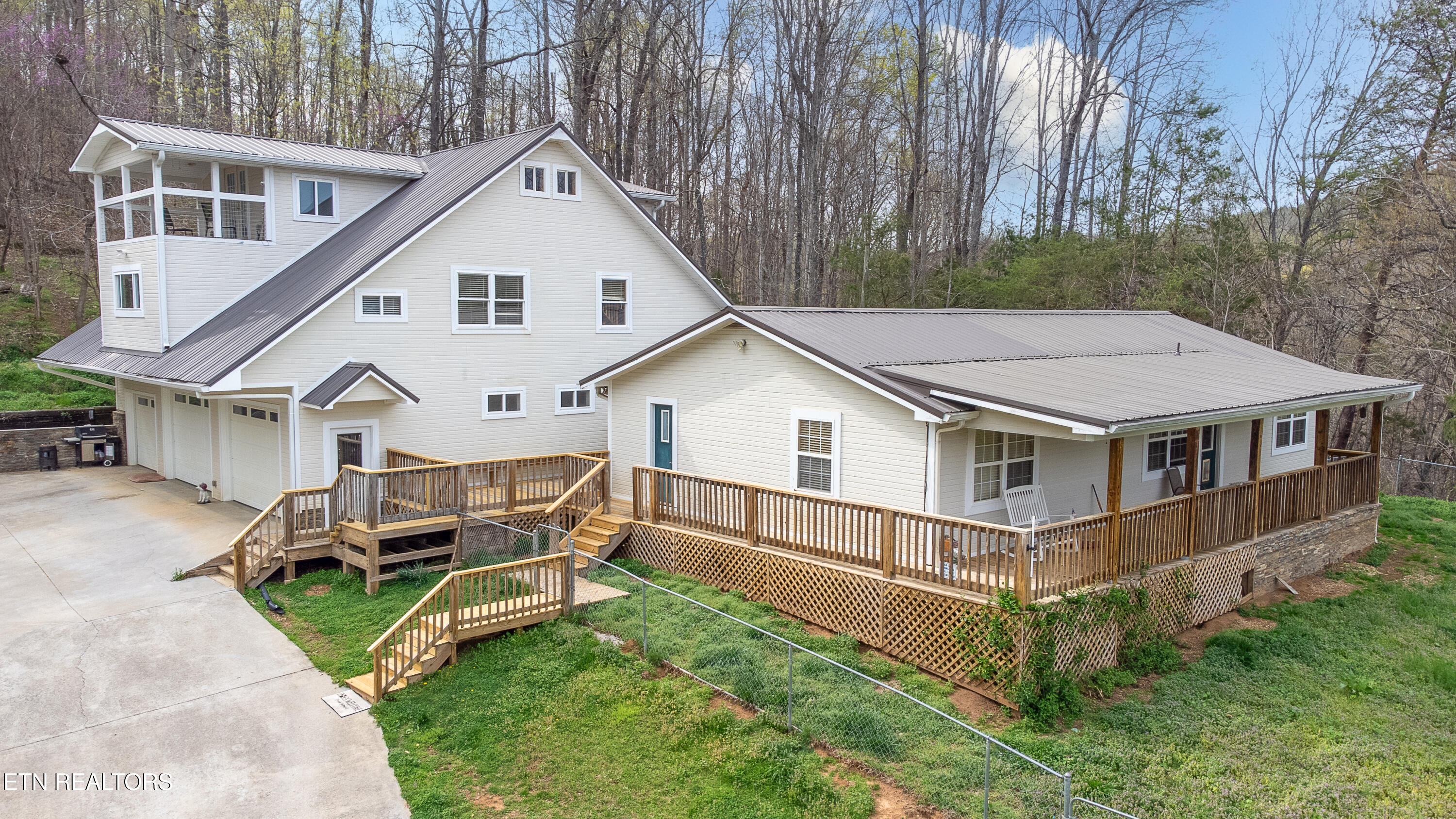 489 Hickory Grove Rd