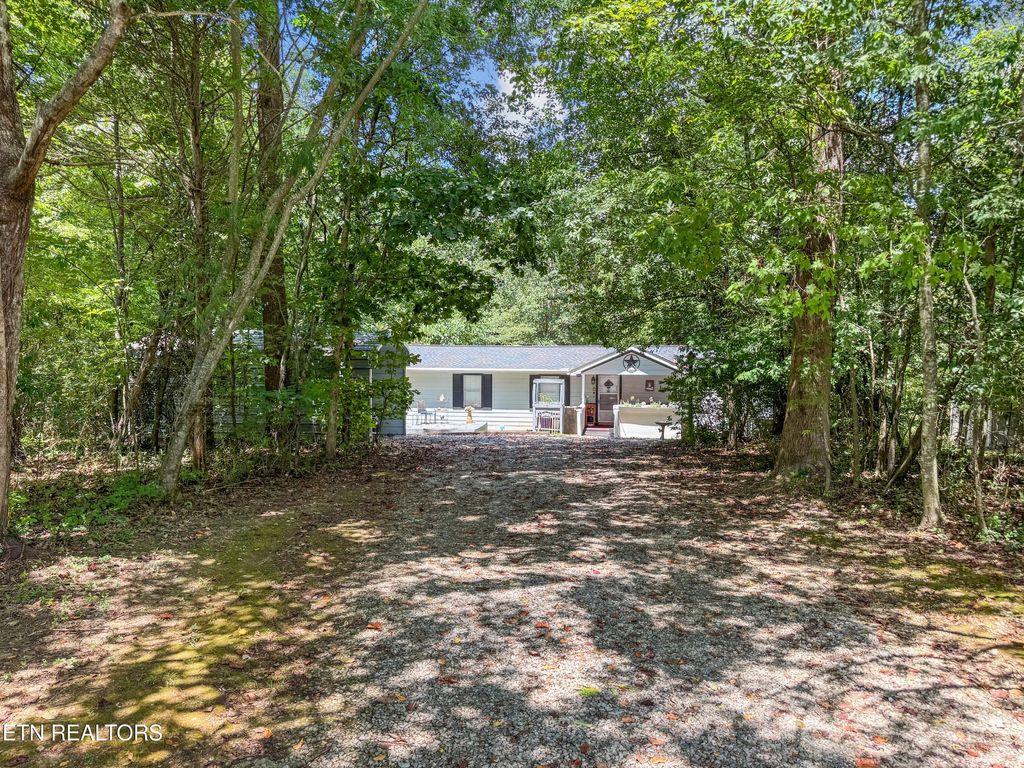 Photo of 160 Casey Rd, Harriman, TN 37748 (MLS # 1311938)