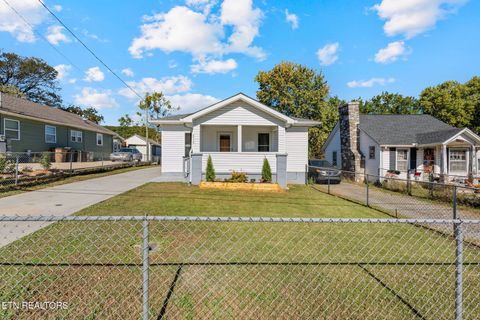 Photo of 2535 Belmont Heights Ave, Knoxville, TN 37921 (MLS # 1318855)