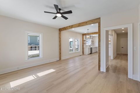 Tiny photo for 2535 Belmont Heights Ave, Knoxville, TN 37921 (MLS # 1318855)