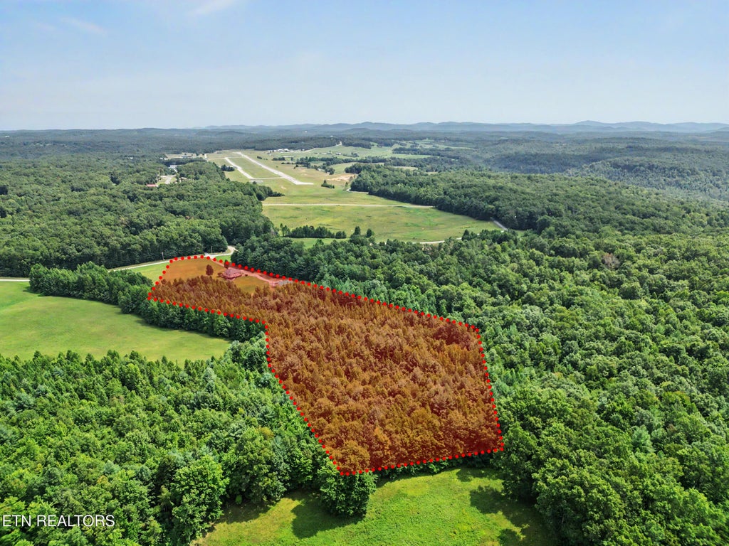 Photo of 319 Oakmont Rd, Oneida, TN 37841 (MLS # 1351696)