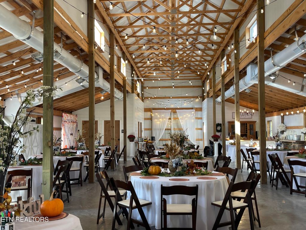 Photo of 387 Red Williams Rd, Crossville, TN 38555 (MLS # 1327218)