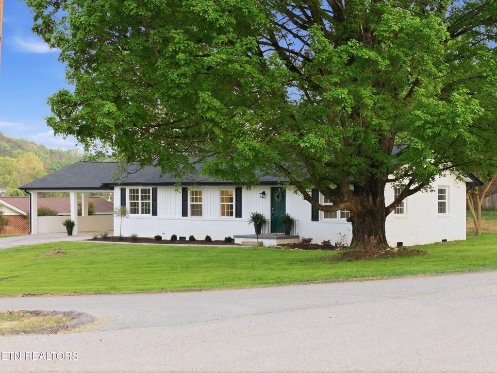 Photo of 415 Gate St, Jefferson City, TN 37760 (MLS # 1337315)