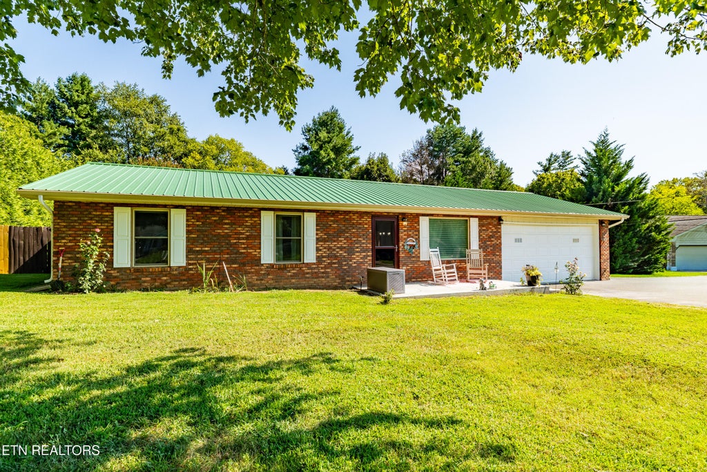 Photo of 656 Dwight Lane, Sevierville, TN 37876 (MLS # 1353947)