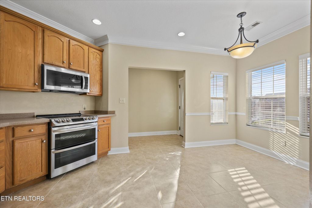 Photo of 560 Meadow Walk Lane, Lenoir City, TN 37772 (MLS # 1324297)