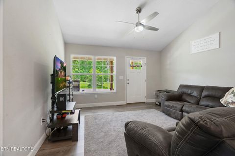 Tiny photo for 320 W Walnut St, Madisonville, TN 37354 (MLS # 1340554)