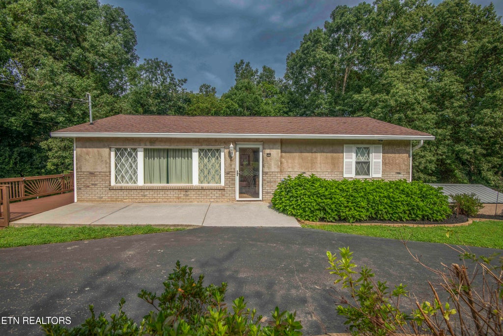 Photo of 4335 Bird Rd, Lenoir City, TN 37771 (MLS # 1350134)