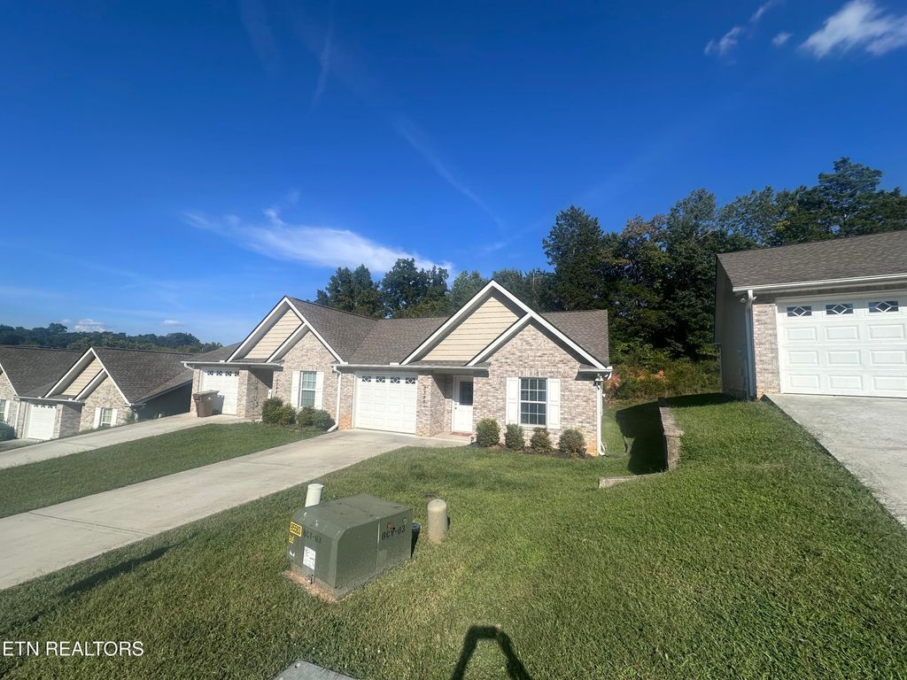 Photo of 3344 Cummins Lane Lane, Knoxville, TN 37921 (MLS # 1331101)