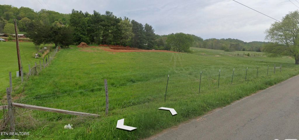 Photo of 155 Anderson Rd Rd, Sweetwater, TN 37874 (MLS # 1325462)