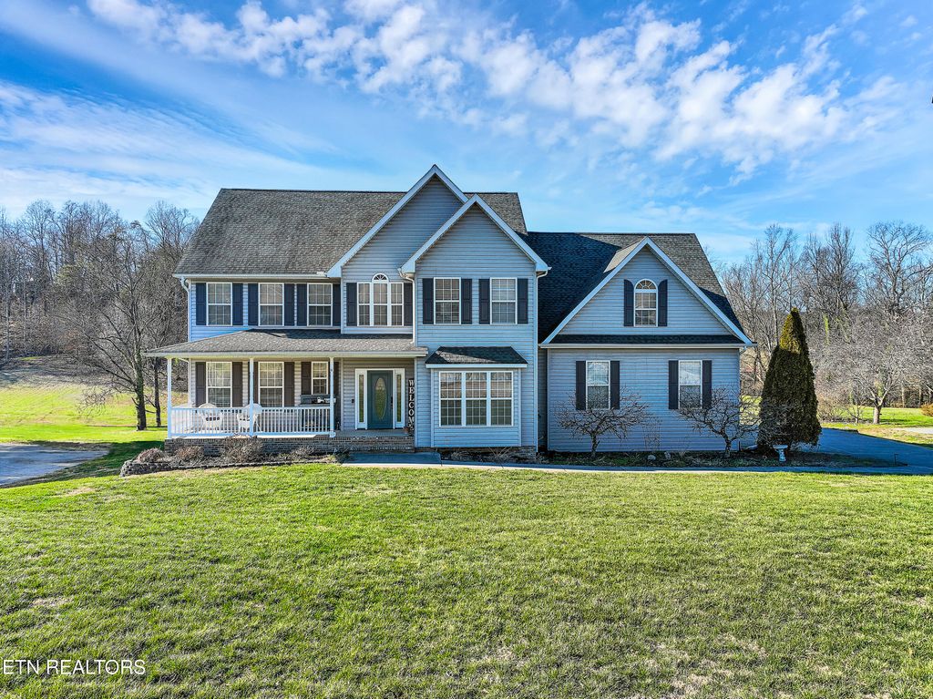 Photo of 2526 Whisper Creek Drive, Friendsville, TN 37737 (MLS # 1291019)