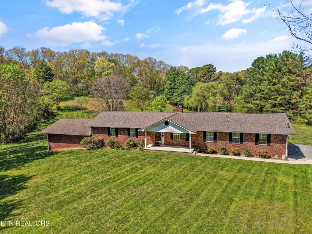 Photo of 7628 Hoff Lane, Knoxville, TN 37938 (MLS # 1336298)