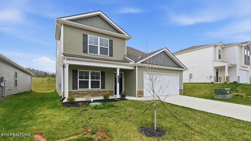 Photo of 186 N Blissful Meadows Drive, Harriman, TN 37748 (MLS # 1302628)