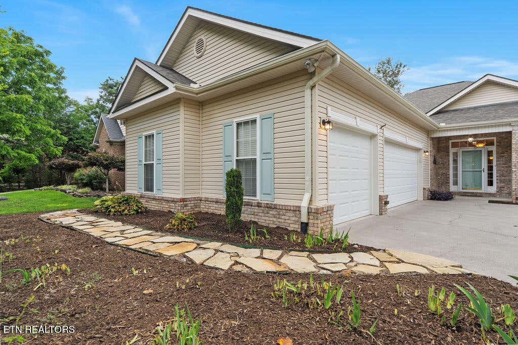 Photo of 109 Oohleeno Way, Loudon, TN 37774 (MLS # 1351116)