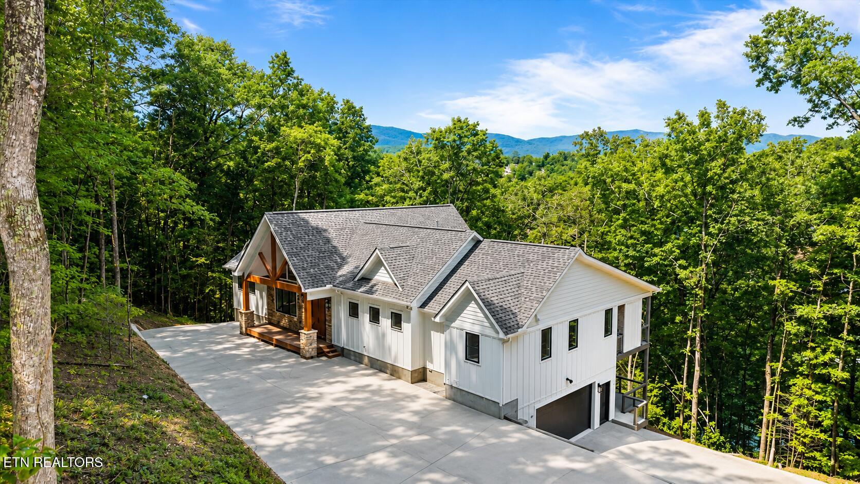 267 Lakemont Lane