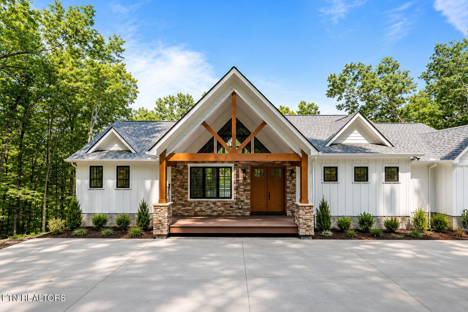 267 Lakemont Lane