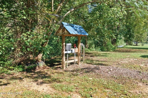 Tiny photo for 8734 Stoney Fork Rd, Huntsville, TN 37756 (MLS # 1357682)